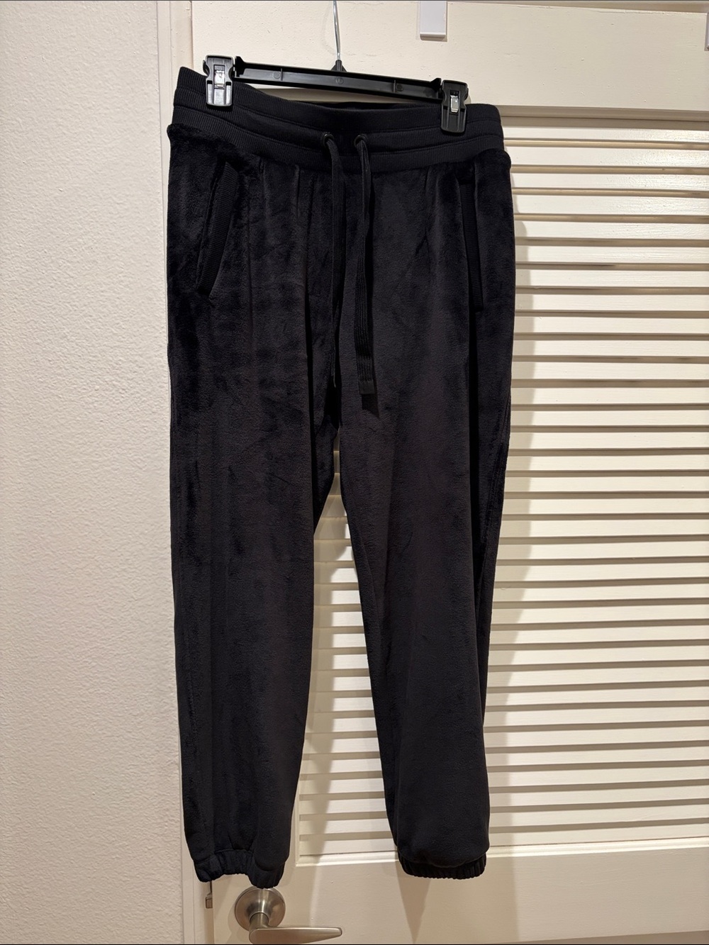 Athleta Black Cozy Fleece Jogger Pants
